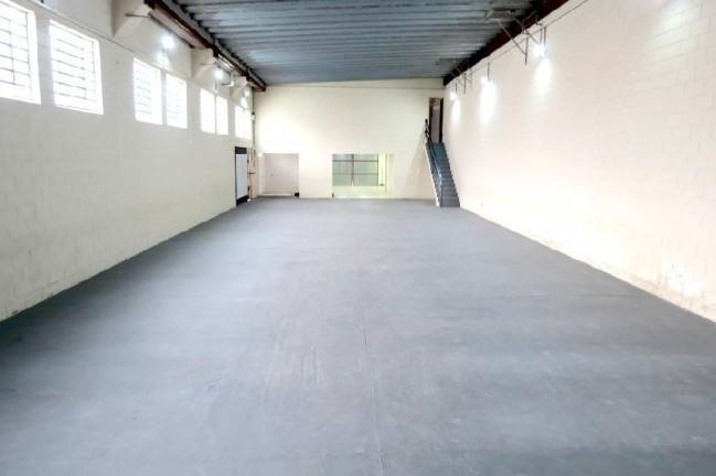 Imagem Galpão para Alugar, 300 m² em Vila Urupês - Suzano Imagem Galpão para Alugar, 300 m² em Vila Urupês - Suzano