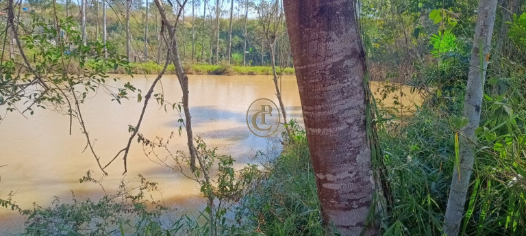 Imagem Chácara à Venda, em Chácaras Santa Maria - Jacareí Imagem Chácara à Venda, em Chácaras Santa Maria - Jacareí