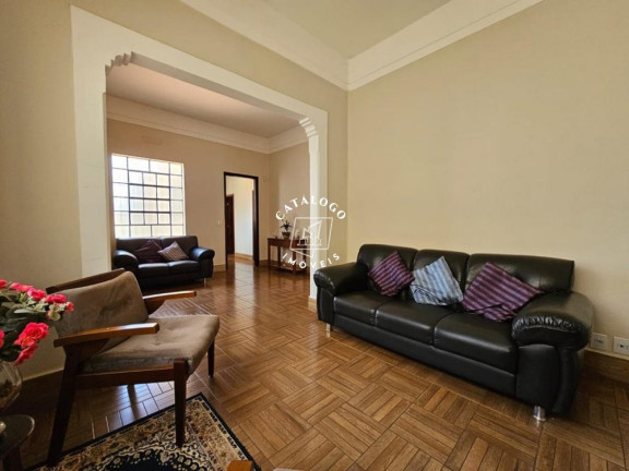 Imagem Casa com 6 Quartos à Venda, 336 m² em Centro - Ribeirão Preto Imagem Casa com 6 Quartos à Venda, 336 m² em Centro - Ribeirão Preto