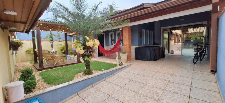 Imagem Casa com 3 Quartos à Venda, em Parque Balneário Oasis - Peruíbe Imagem Casa com 3 Quartos à Venda, em Parque Balneário Oasis - Peruíbe