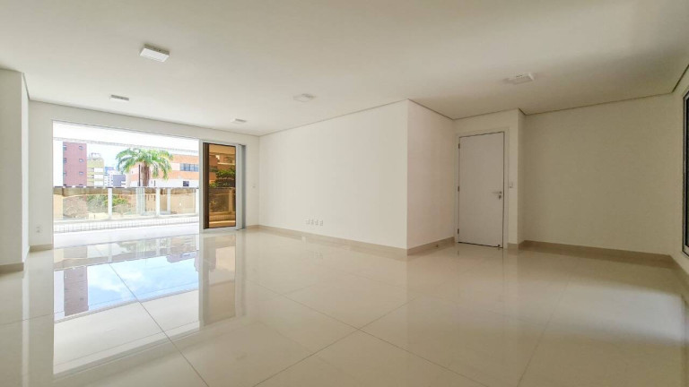 Imagem Apartamento com 4 Quartos à Venda, 231 m² em Meireles - Fortaleza