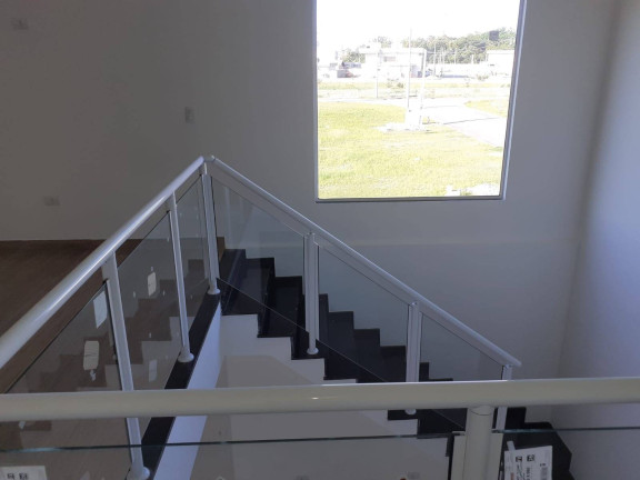 Imagem Casa com 4 Quartos à Venda, 212 m² em Jacareí Imagem Casa com 4 Quartos à Venda, 212 m² em Jacareí