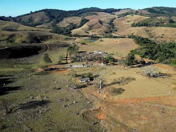 Imagem Fazenda à Venda, 258 m² em Poços De Caldas Imagem Fazenda à Venda, 258 m² em Poços De Caldas
