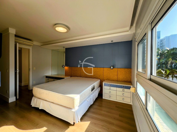 Imagem Apartamento com 3 Quartos à Venda, 180 m² em Atiradores - Joinville