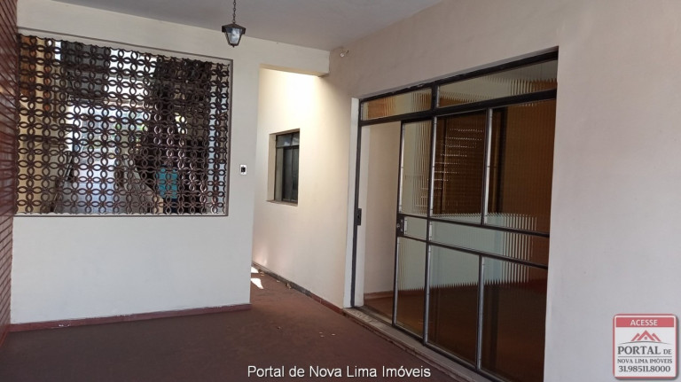 Sobrado com 4 Quartos à Venda, 150 m² em Centro - Nova Lima