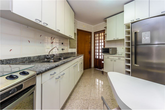 Imagem Imóvel com 3 Quartos à Venda, em Vila Bertioga - São Paulo Imagem Imóvel com 3 Quartos à Venda, em Vila Bertioga - São Paulo