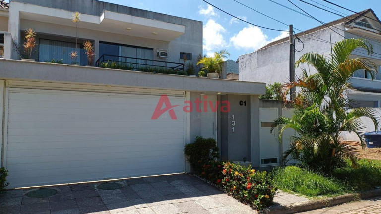 Imagem Casa com 4 Quartos à Venda, 400 m² em Vargem Pequena - Rio De Janeiro