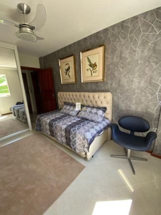 Imagem Casa com 3 Quartos à Venda, 300 m² em Domingos Martins - Domingos Martins