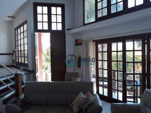 Imagem Casa com 5 Quartos à Venda, 400 m² em Camboinhas - Niterói Imagem Casa com 5 Quartos à Venda, 400 m² em Camboinhas - Niterói