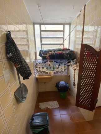 Imagem Apartamento com 3 Quartos à Venda, 120 m² em Leme - Rio De Janeiro Imagem Apartamento com 3 Quartos à Venda, 120 m² em Leme - Rio De Janeiro