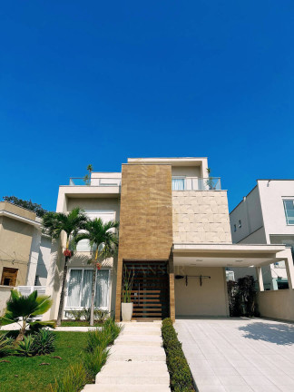 Casa com 6 Quartos para Temporada, 390 m² em Bertioga