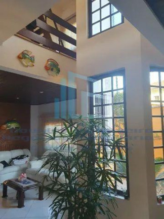 Imagem Casa com 4 Quartos à Venda, 300 m² em Canto Do Forte - Praia Grande Imagem Casa com 4 Quartos à Venda, 300 m² em Canto Do Forte - Praia Grande