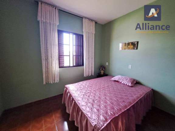 Imagem Casa com 3 Quartos à Venda, 274 m² em Santo Antônio - Louveira