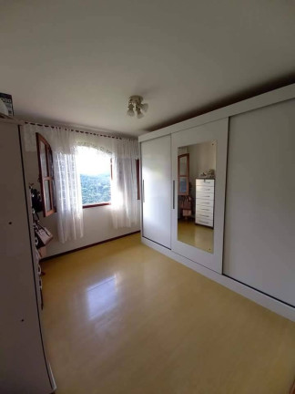 Imagem Casa com 5 Quartos à Venda, em Vale Dos Pinheiros - Nova Friburgo Imagem Casa com 5 Quartos à Venda, em Vale Dos Pinheiros - Nova Friburgo