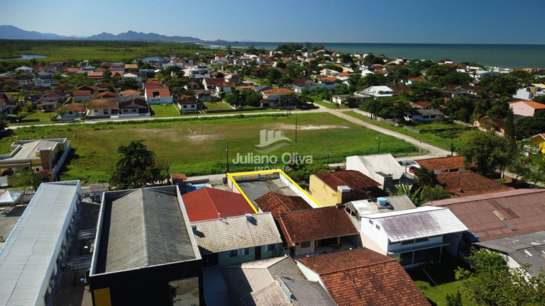 Imagem Casa com 3 Quartos à Venda, 90 m² em Barra Do Sai - Itapoá