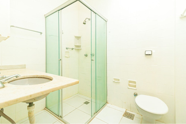 Imagem Imóvel com 2 Quartos à Venda, 137 m² em Centro Histórico - Porto Alegre Imagem Imóvel com 2 Quartos à Venda, 137 m² em Centro Histórico - Porto Alegre