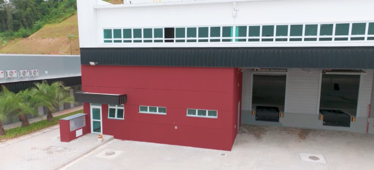 Imagem Imóvel para Alugar, 17.372 m² em Quinhaú - Embu Das Artes Imagem Imóvel para Alugar, 17.372 m² em Quinhaú - Embu Das Artes