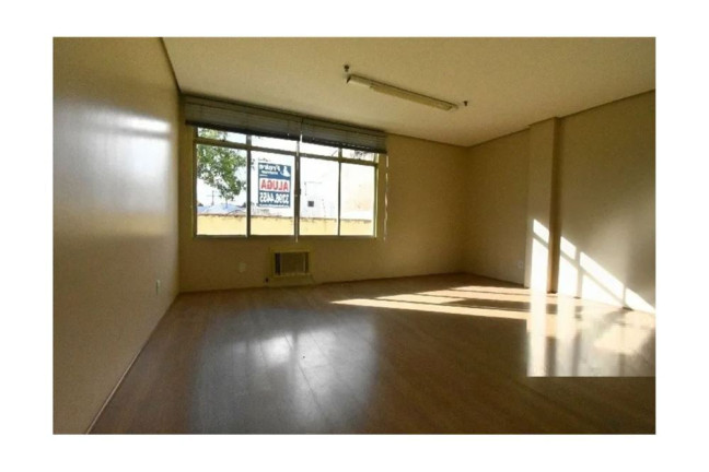 Imóvel Comercial à Venda, 2.552 m² em Menino Deus - Porto Alegre