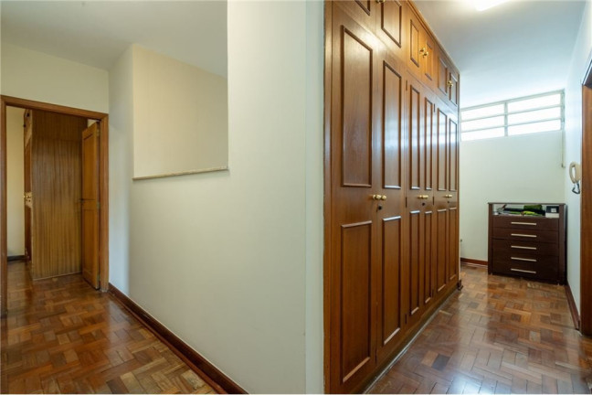 Imagem Casa com 3 Quartos à Venda, 285 m² em Moema - São Paulo Imagem Casa com 3 Quartos à Venda, 285 m² em Moema - São Paulo