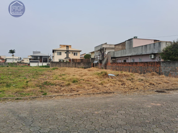 Imagem Terreno à Venda, 360 m² em Carianos - Florianópolis