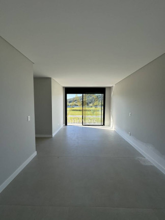 Imagem Casa com 3 Quartos à Venda, 300 m² em Pedra Branca - Palhoça Imagem Casa com 3 Quartos à Venda, 300 m² em Pedra Branca - Palhoça