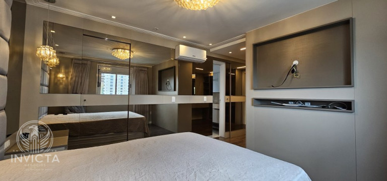 Imagem Cobertura com 5 Quartos à Venda, 261 m² em Barra Sul - Balneário Camboriú Imagem Cobertura com 5 Quartos à Venda, 261 m² em Barra Sul - Balneário Camboriú