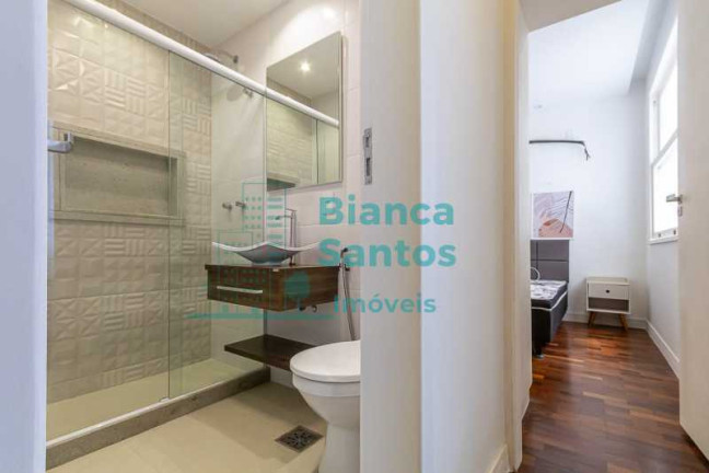 Imagem Apartamento com 2 Quartos à Venda, 80 m² em Copacabana - Rio De Janeiro