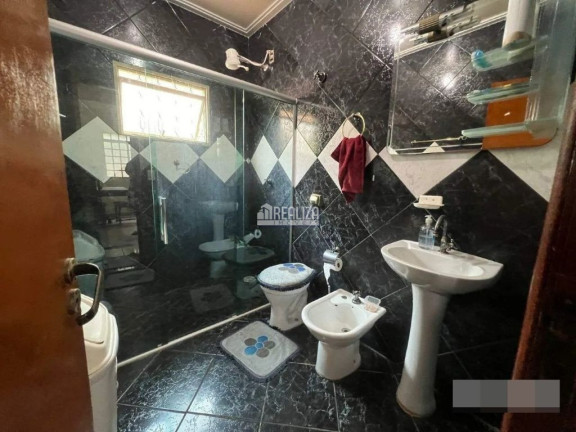 Imagem Casa com 3 Quartos à Venda, 300 m² em Estados Unidos - Uberaba Imagem Casa com 3 Quartos à Venda, 300 m² em Estados Unidos - Uberaba