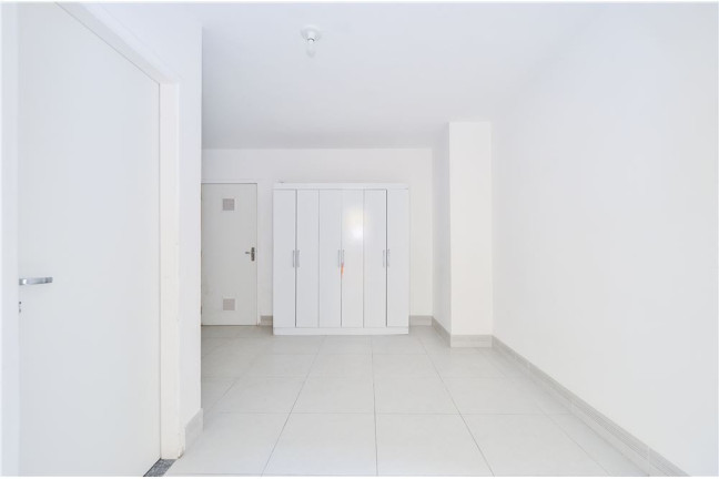 Imagem Imóvel com 1 Quarto à Venda, em Vila Santa Catarina - São Paulo Imagem Imóvel com 1 Quarto à Venda, em Vila Santa Catarina - São Paulo