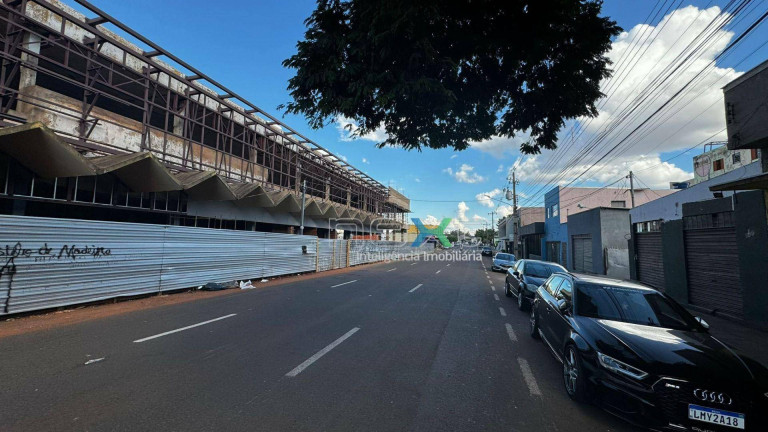 Imagem Loja à Venda, 426 m² em Amambaí - Campo Grande Imagem Loja à Venda, 426 m² em Amambaí - Campo Grande