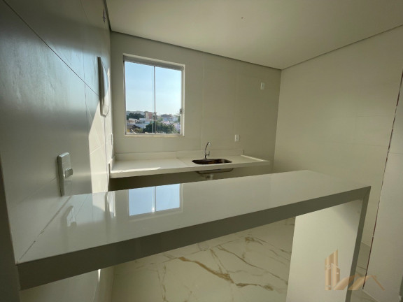 Imagem Imóvel com 3 Quartos à Venda, 100 m² em Copacabana - Belo Horizonte Imagem Imóvel com 3 Quartos à Venda, 100 m² em Copacabana - Belo Horizonte