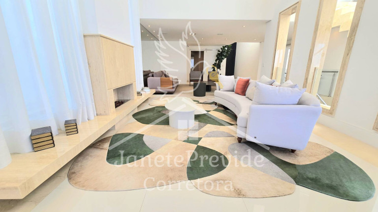 Imagem Casa de Condomínio com 4 Quartos para Alugar, em Alphaville - Santana De Parnaíba Imagem Casa de Condomínio com 4 Quartos para Alugar, em Alphaville - Santana De Parnaíba