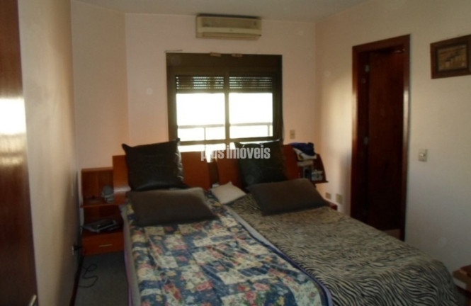 Imagem Apartamento com 4 Quartos à Venda, 200 m² em Moema - São Paulo Imagem Apartamento com 4 Quartos à Venda, 200 m² em Moema - São Paulo