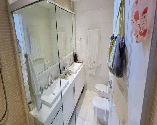 Imagem Imóvel com 4 Quartos à Venda, 304 m² em Lagoa - Rio De Janeiro Imagem Imóvel com 4 Quartos à Venda, 304 m² em Lagoa - Rio De Janeiro