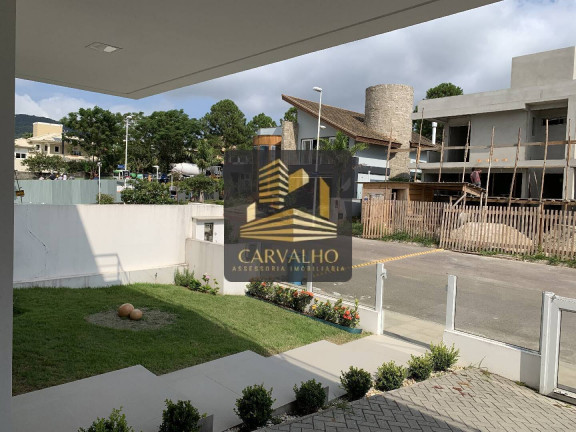 Imagem Casa com 4 Quartos à Venda, 370 m² em Lagoa Da Conceição - Florianópolis Imagem Casa com 4 Quartos à Venda, 370 m² em Lagoa Da Conceição - Florianópolis