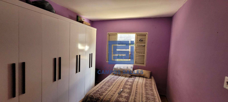 Imagem Casa com 3 Quartos à Venda, 125 m² em Centro - Socorro