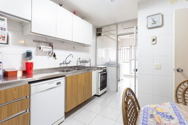 Imagem Imóvel com 3 Quartos à Venda, 118 m² em Sumaré - São Paulo Imagem Imóvel com 3 Quartos à Venda, 118 m² em Sumaré - São Paulo