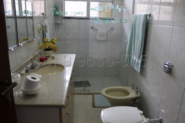 Imagem Casa com 3 Quartos à Venda, 360 m² em Trindade - Florianópolis