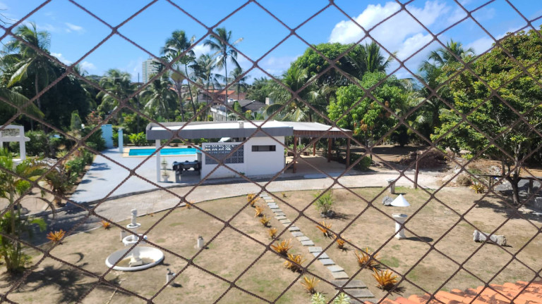 Imagem Casa de Condomínio com 4 Quartos à Venda, 4.000 m² em Portão - Lauro De Freitas