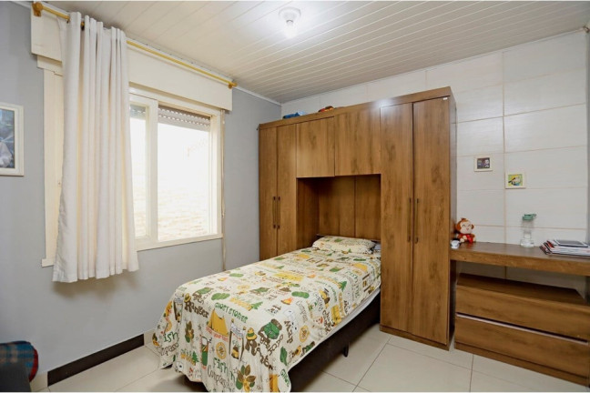 Imagem Casa com 3 Quartos à Venda, 54 m² em Rubem Berta - Porto Alegre Imagem Casa com 3 Quartos à Venda, 54 m² em Rubem Berta - Porto Alegre