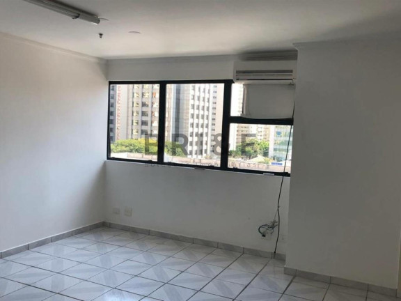 Imóvel Comercial à Venda ou Locação, 37 m² em Moema - São Paulo