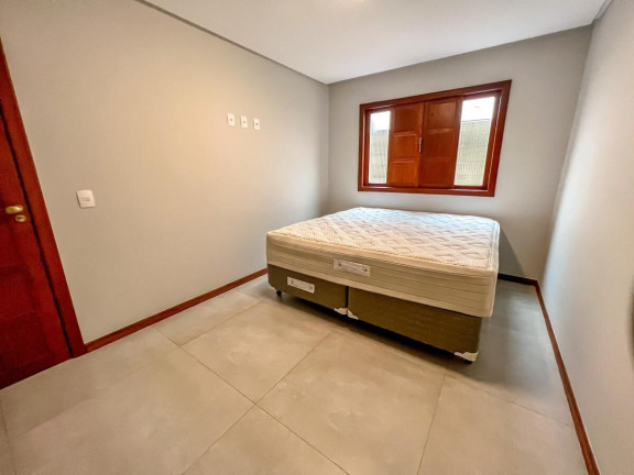 Imagem Casa com 6 Quartos à Venda, 250 m² em Aracê - Domingos Martins Imagem Casa com 6 Quartos à Venda, 250 m² em Aracê - Domingos Martins