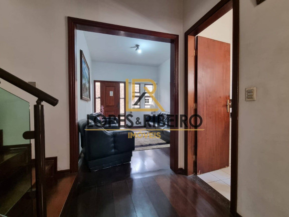Imagem Sobrado com 3 Quartos à Venda, 176 m² em Centro - Botucatu Imagem Sobrado com 3 Quartos à Venda, 176 m² em Centro - Botucatu