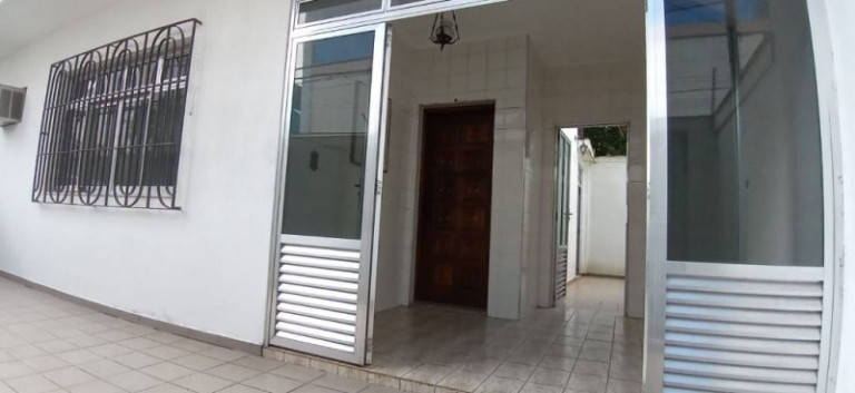 Imagem Casa com 3 Quartos para Alugar, 200 m² em Aparecida - Santos Imagem Casa com 3 Quartos para Alugar, 200 m² em Aparecida - Santos