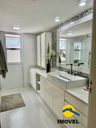 Imagem Apartamento com 4 Quartos à Venda, 187 m² em Icaraí - Niterói