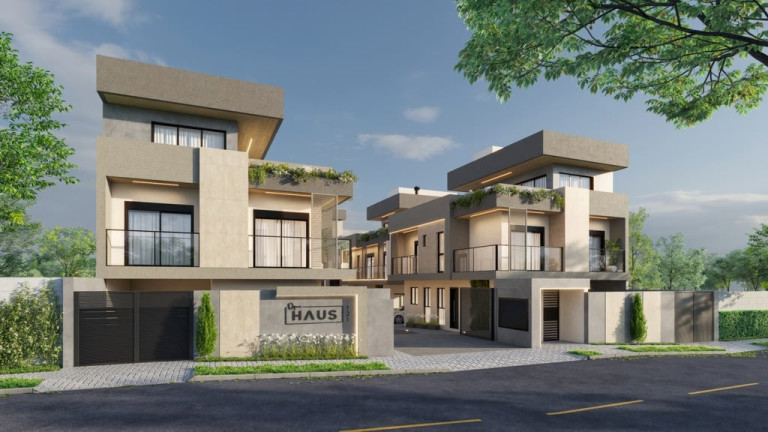 Casa com 3 Quartos à Venda, 257 m² em Seminário - Curitiba