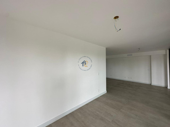 Imagem Apartamento com 4 Quartos à Venda, em Lagoa - Rio De Janeiro Imagem Apartamento com 4 Quartos à Venda, em Lagoa - Rio De Janeiro