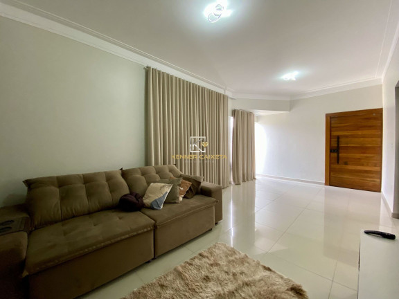 Imagem Casa com 3 Quartos à Venda, 220 m² em Belvedere - Patos De Minas Imagem Casa com 3 Quartos à Venda, 220 m² em Belvedere - Patos De Minas