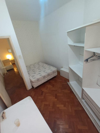 Imagem Apartamento com 2 Quartos à Venda,  em Copacabana - Rio De Janeiro