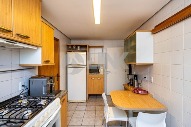 Imagem Apartamento com 3 Quartos à Venda, 162 m² em Moinhos De Vento - Porto Alegre